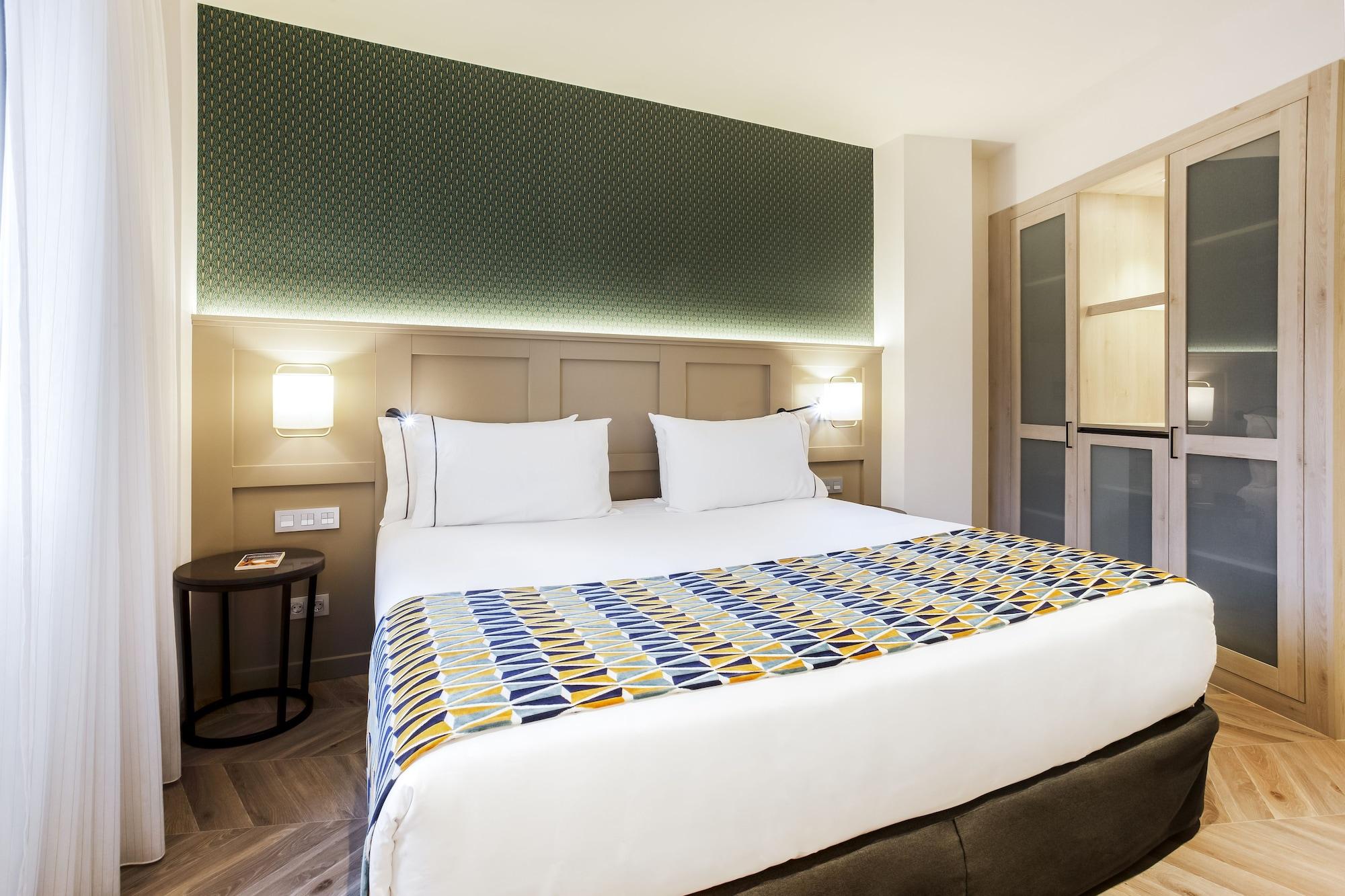 Eurostars Puerta Real Hotel 4*