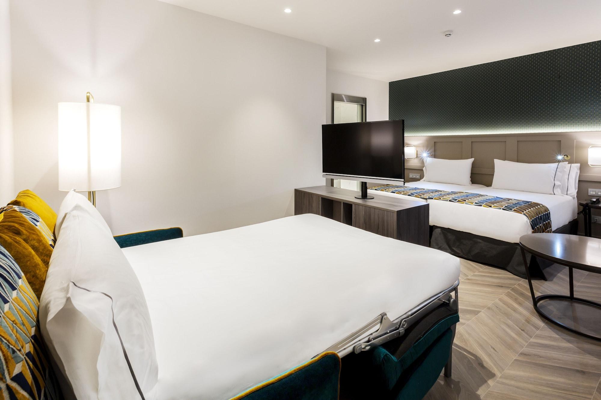 Eurostars Puerta Real Hotel 4*